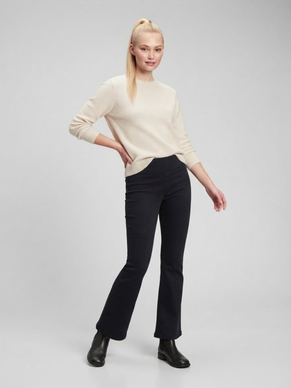 2/$30 Lands' End Pullon Flared Pant Mid Rise Black Medium #A4791